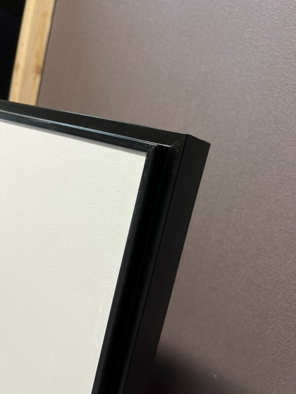 Скрытая дверь Реверс INVISIBLE BLACK EDITION с черной алюминиевой кромкой 59мм — изображение 7